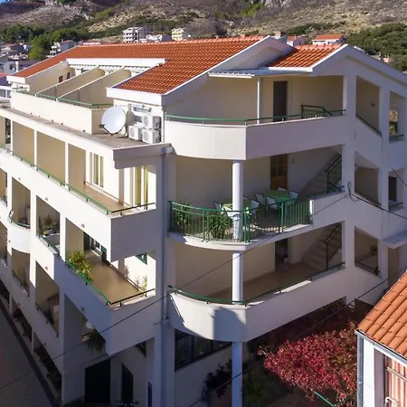 Appartamento With A Parking Space Tucepi, Makarska - 6657 Tučepi